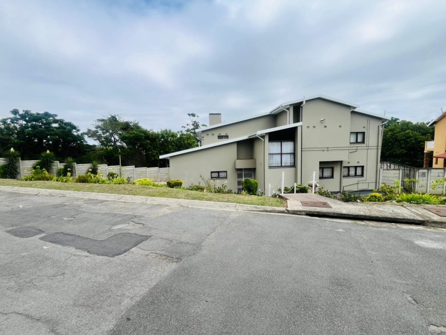 4 Bedroom Property for Sale in Braelyn Eastern Cape